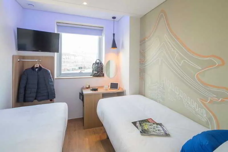 Ibis Budget Ambassador Seoul Dongdaemun 2*,